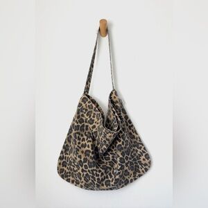 Le bon Shoppe Happy carry Bag